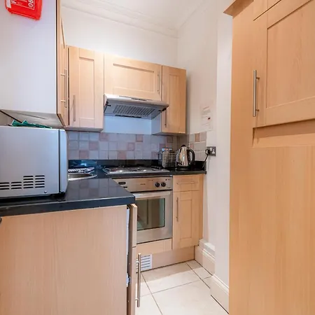 17 Hertford Street-2